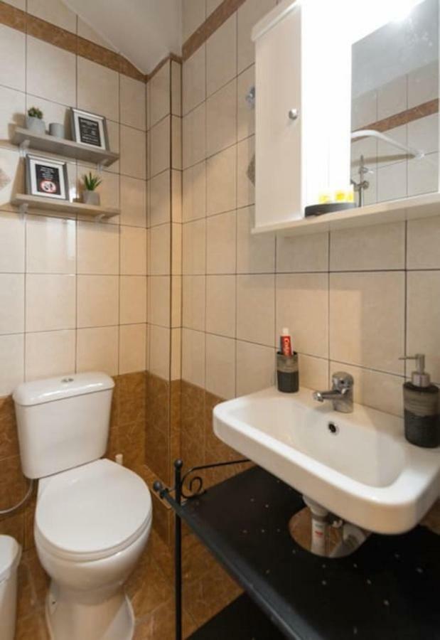 Central Studio! Fiber Wifi, Ac, Private, Self Check-In! Selanik Dış mekan fotoğraf